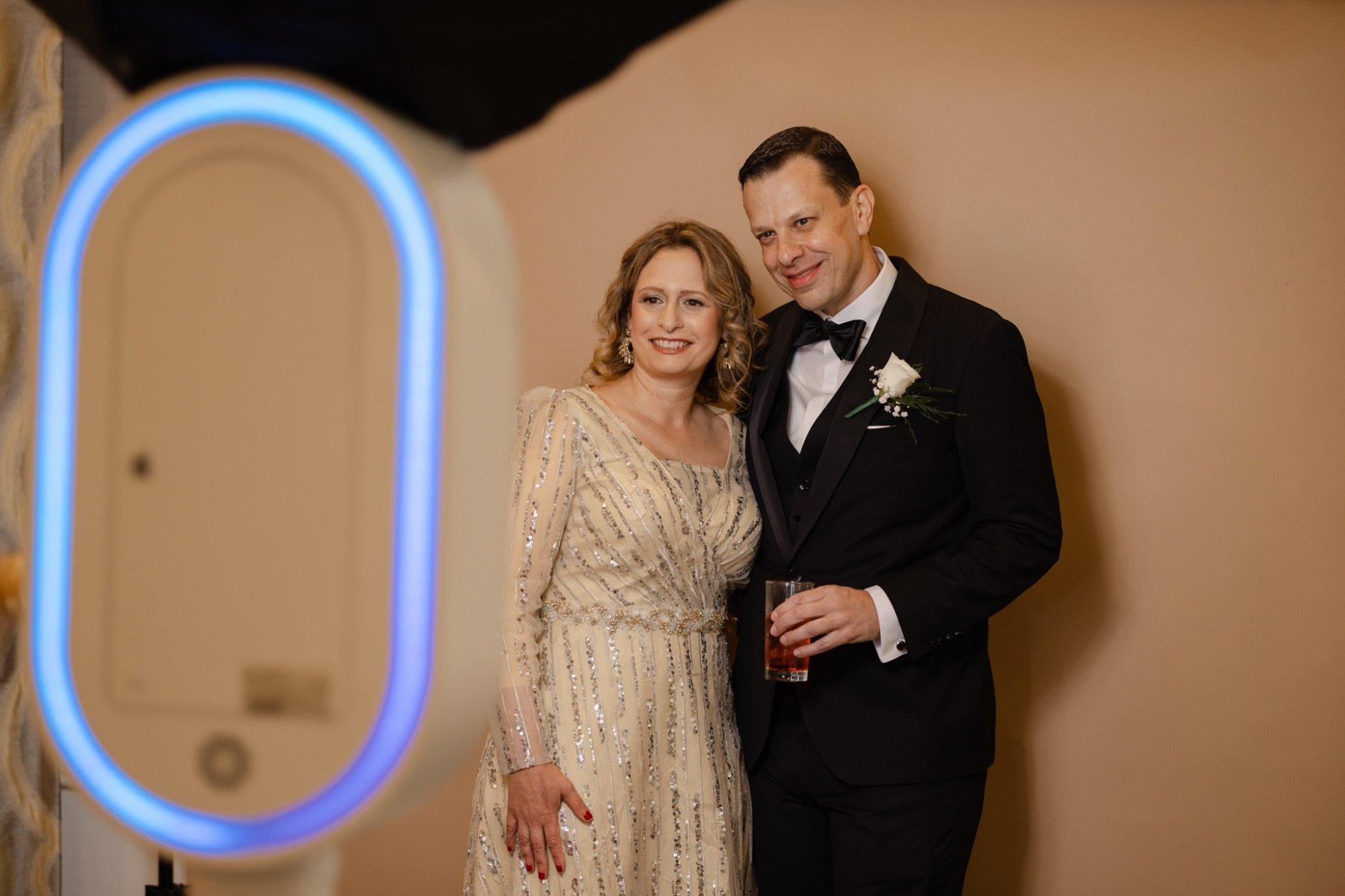 carousel-hero-element image-4